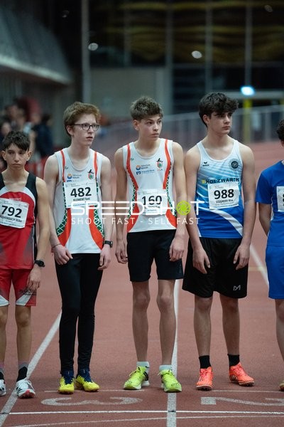 Athleten mit Startnummern 792, 482, 160 und 988