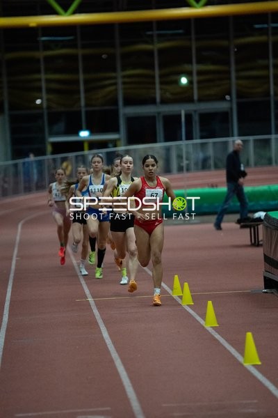 Läuferinnen mit Startnummern 67 und 1110