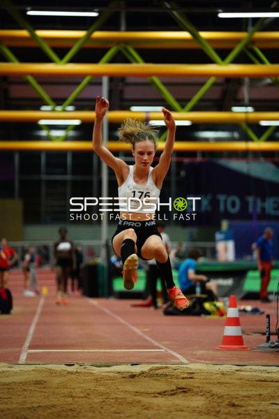 Startnummer 176 beim Weitsprung