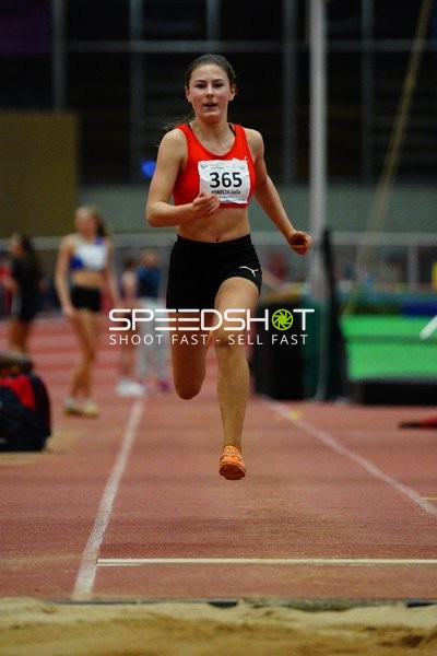 Startnummer 365 beim Weitsprung