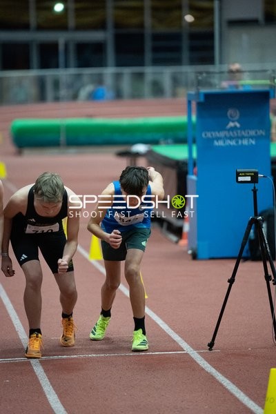 Start zum Rennen mit 710 und 845