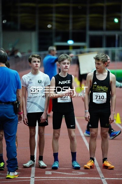 Athleten mit Startnummern 125, 357 und 710