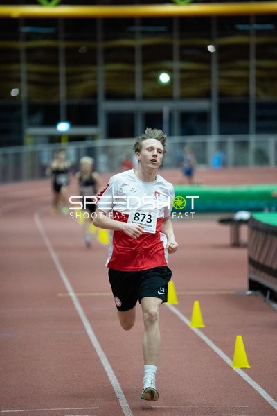 Läufer mit Startnummer 873