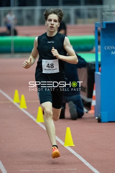 Leichtathlet mit Startnummer 48