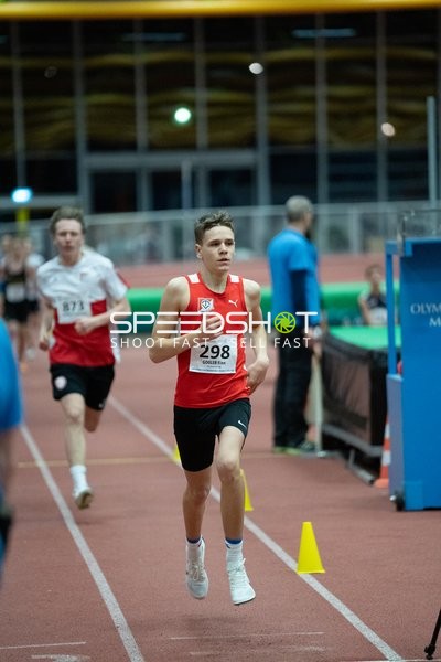 Läufer mit Startnummer 298 in Aktion