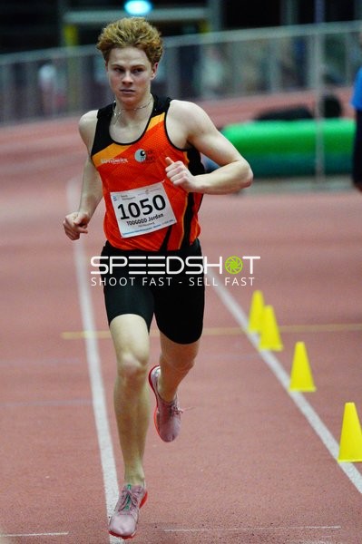 Leichtathletik Läufer mit Startnummer 1050