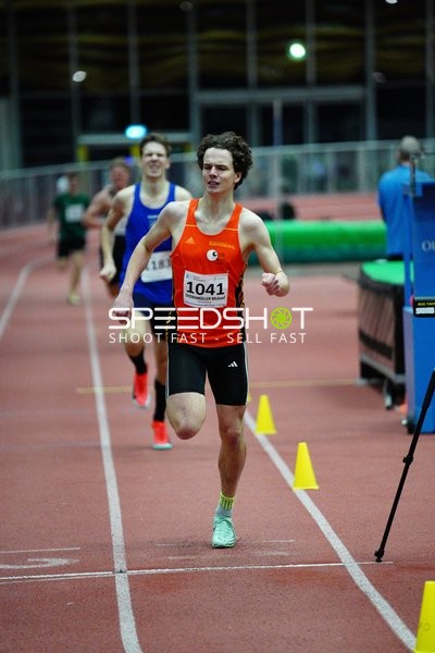 Läufer mit Startnummer 1041