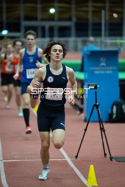 Läufer mit Startnummer 5