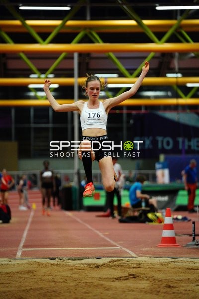 Startnummer 176 im Weitsprung