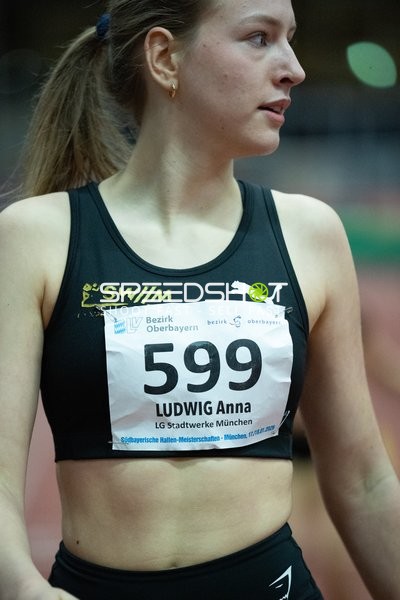 Athletin mit Startnummer 599