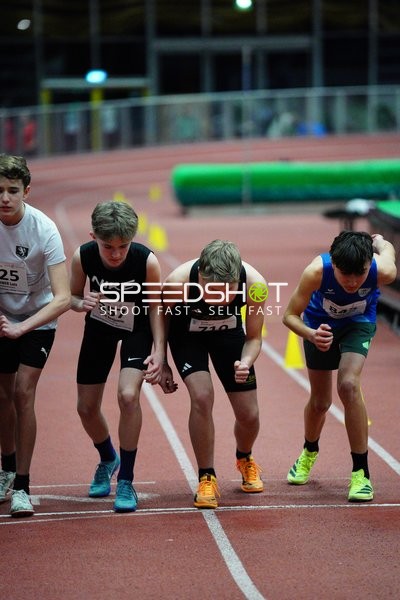 Start zum Lauf mit Startnummern 25, 357, 710, 847