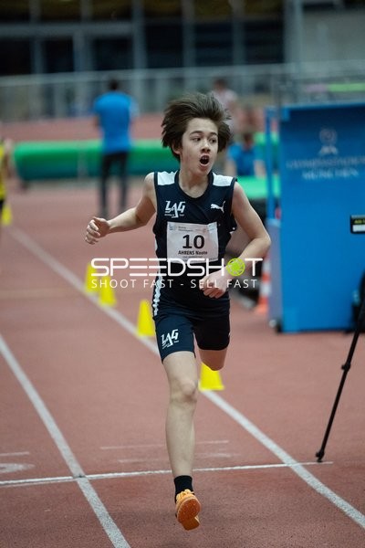 Läufer mit Startnummer 10