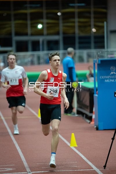 Läufer mit Startnummer 298 in Aktion