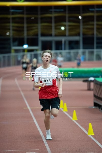 Läufer mit Startnummer 873