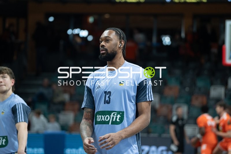 Jwan Roberts (13; Alba Berlin) auf dem Spielfeld