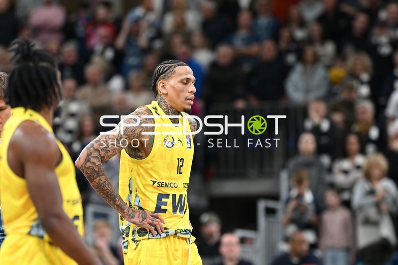 Szene mit Michale Kyser (12; EWE Baskets Oldenburg)