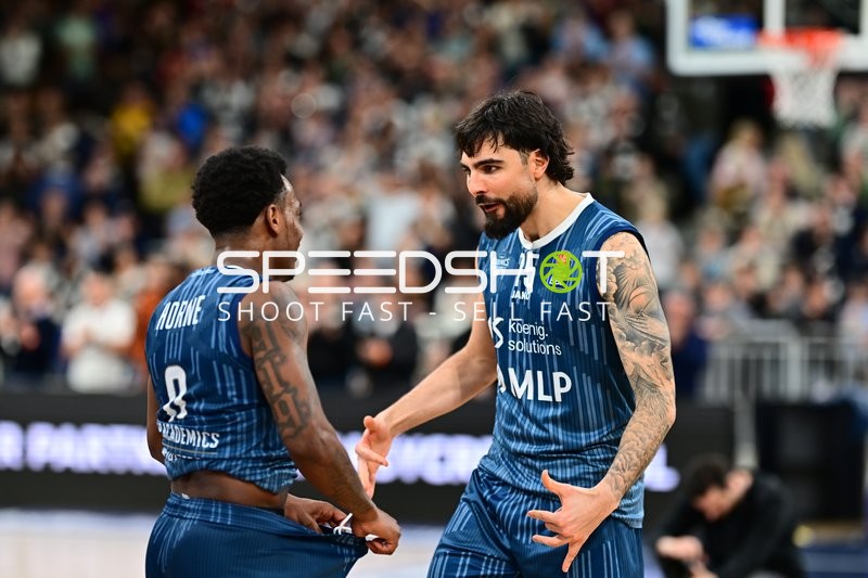 Marcel Keßen (15; MLP Academics Heidelberg) und DJ Horne (0; MLP Academics Heidelberg) in Aktion