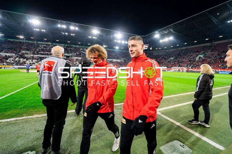 Spieler am Spielfeldrand