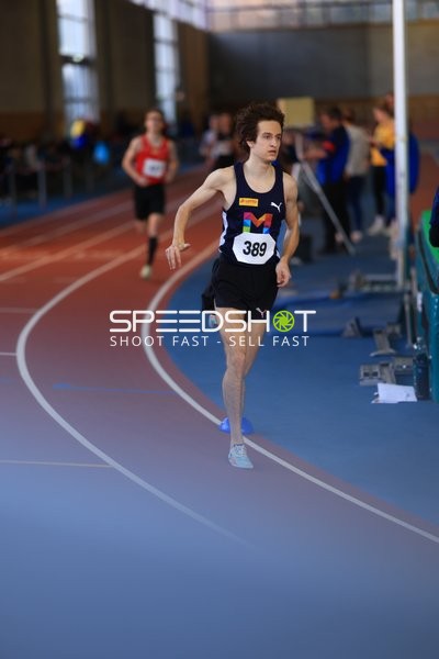 Läufer Rathje Felix (389; USC Mainz) in Aktion