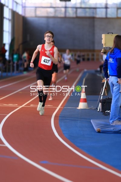 Läufer Henne Florian (437; LG Rhein-Wied) in Aktion