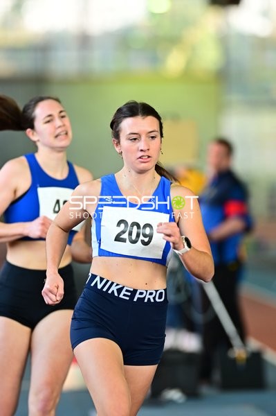 Läuferinnen mit Startnummern 209 und 483