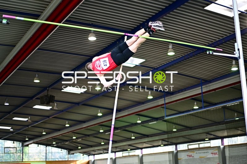 Stabhochsprung von 439; LG Region Karlsruhe