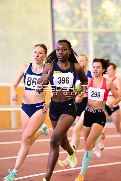 Leichtathletik: Amoikon Linda Zoè (396; USC Mainz) und 299; LG Region Karlsruhe im Rennen
