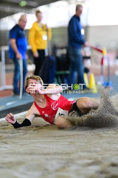 Weitsprung-Landung von Adeline HAISCH (95; LG Region Karlsruhe)