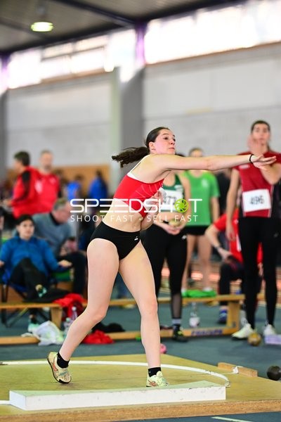 Lepper Klaus (247; VfL Eppelsheim) beim Weitsprung