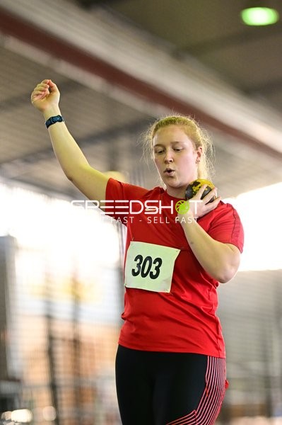 Tretter Sarah mit Kugelstoß