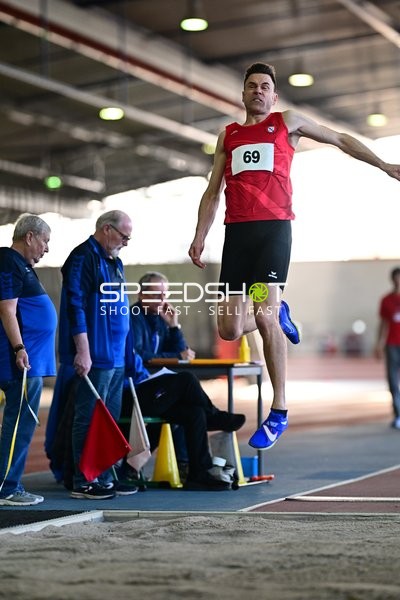 Giese Thomas beim Weitsprung