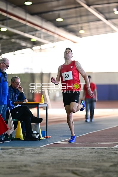 Giese Thomas beim Weitsprung