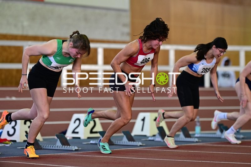 Start des Rennens mit 486; LG Region Karlsruhe und Weber Antonia (285; LG Idar-Oberstein)