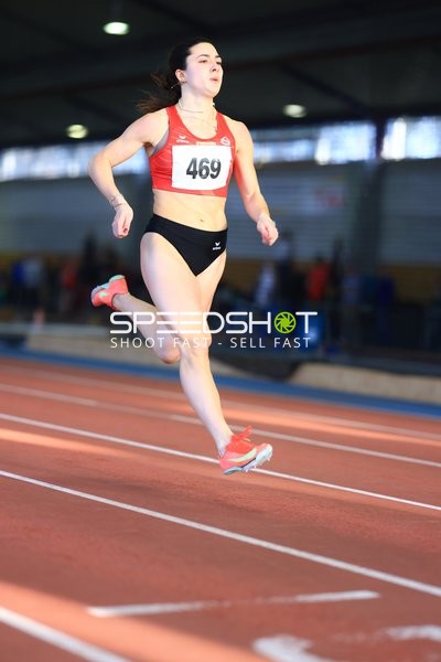 Schumacher Maren (469; LG Rhein-Wied) sprintet