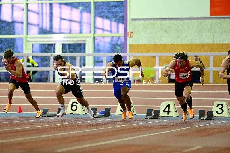 Sprintstart bei Rheinland-Pfalz Hallenmeisterschaften