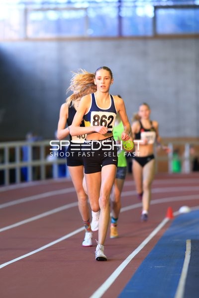 Läuferin mit Startnummer 862