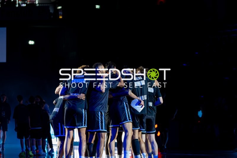 Team-Huddle von Veolia Towers Hamburg in Aktion