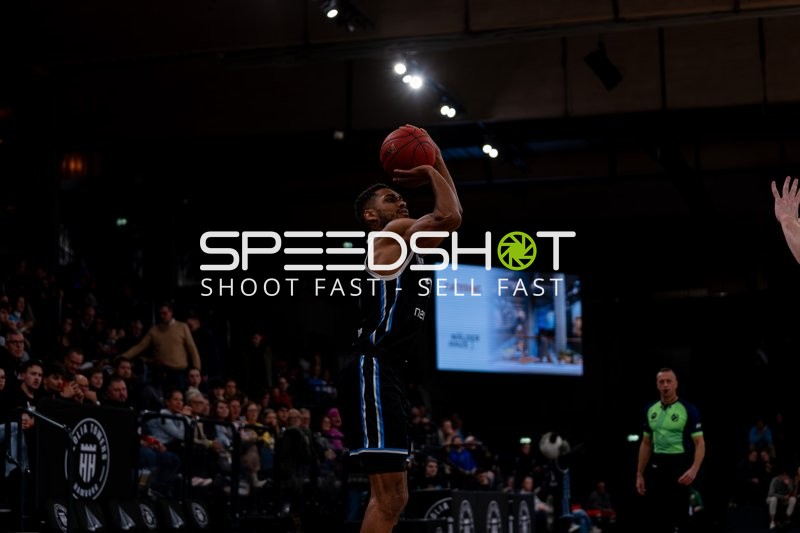 26; Veolia Towers Hamburg mit Wurf