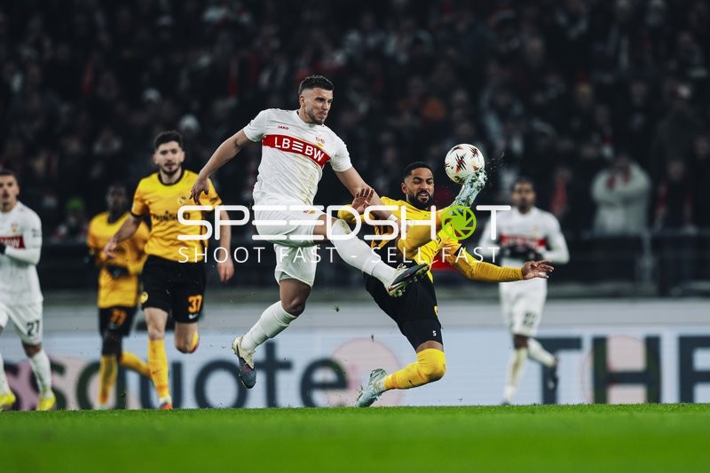 Zweikampf um den Ball