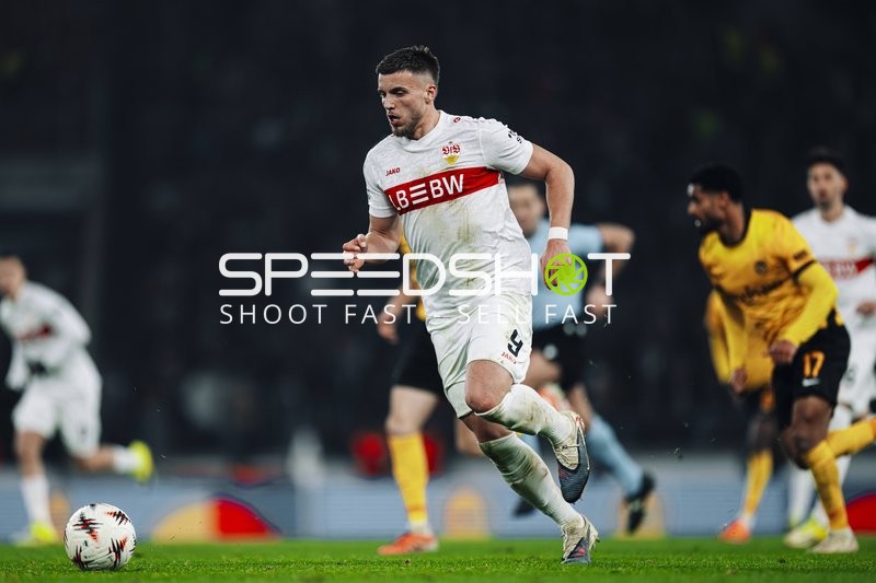 Spielszene mit Ballkontrolle