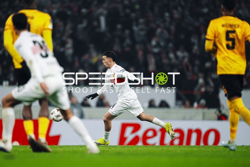 Spielszene mit Ballkontrolle