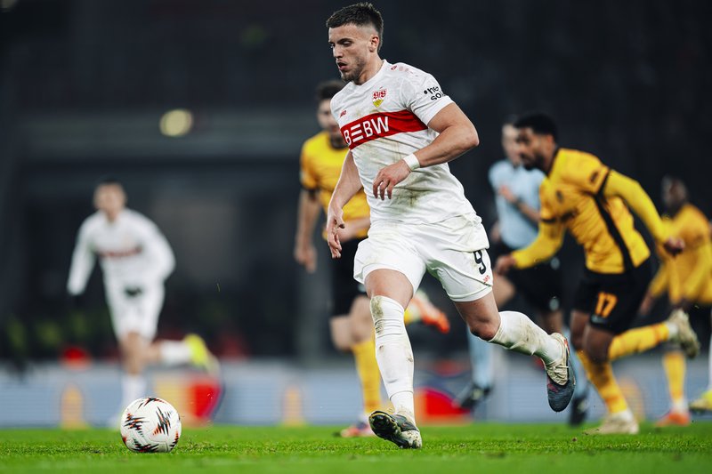 Spielszene mit Ballkontrolle