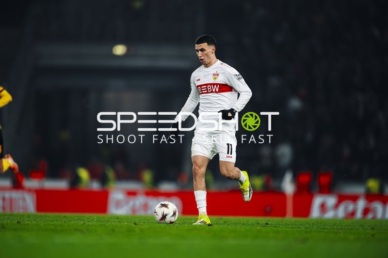 Spieler mit Ball in Aktion