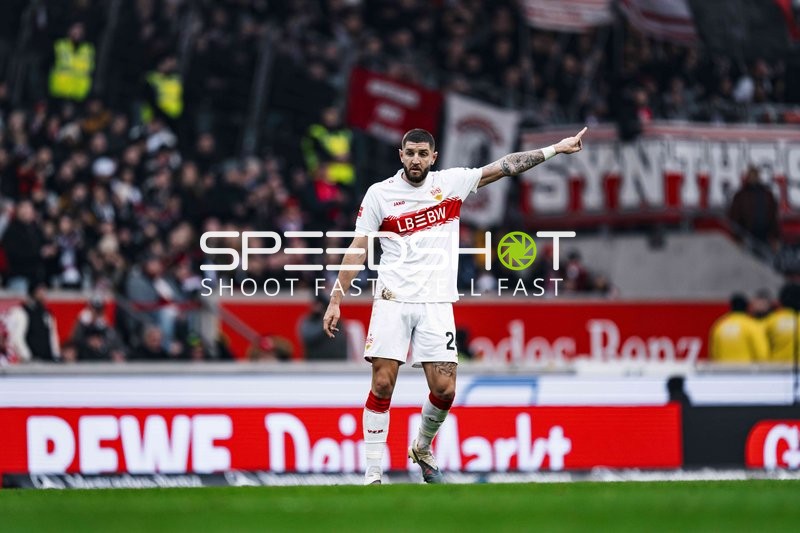 Jeff Chabot (24; VfB Stuttgart) zeigt Richtung