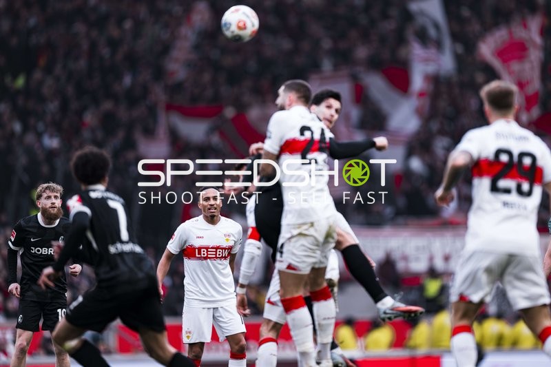 Kopfballaktion in Stuttgart