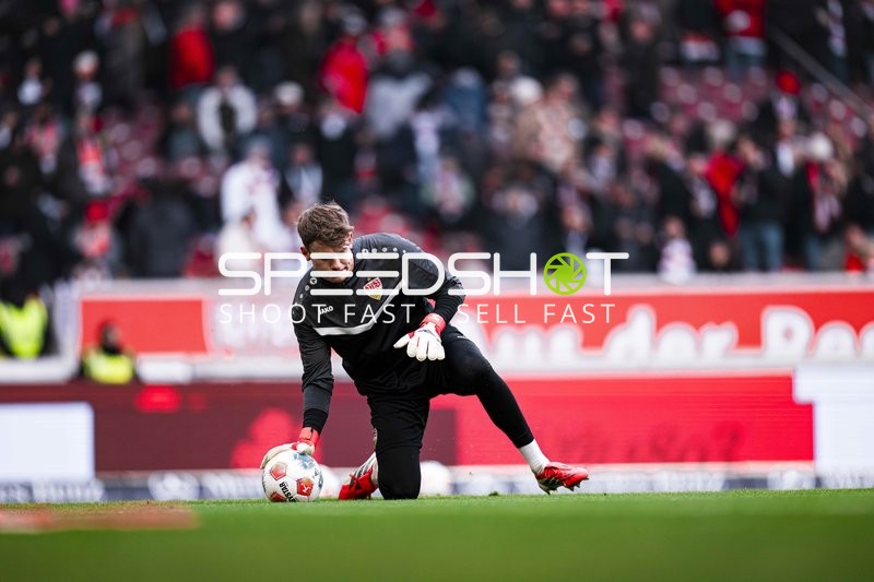 Torwart Alexander Nübel (33; VfB Stuttgart) in Aktion