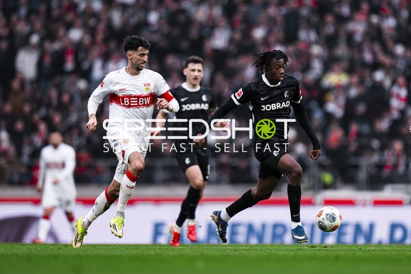 Spieler mit Ball in Aktion