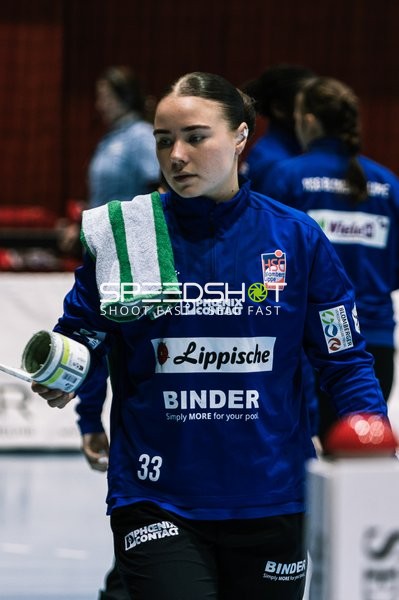Szene mit Elin Rosa Magnusdottir (33; HSG Blomberg-Lippe)