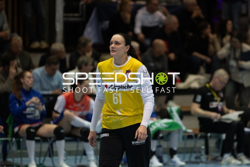 Szene mit Nicole Roth (61; HSG Blomberg-Lippe)