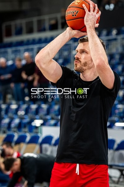 Spielaktion mit Andreas Obst (13; FC Bayern Basketball)